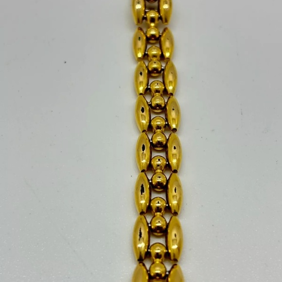 GUCCI LUXURY 14K Gold Plated Watch - Picture 7 of 8